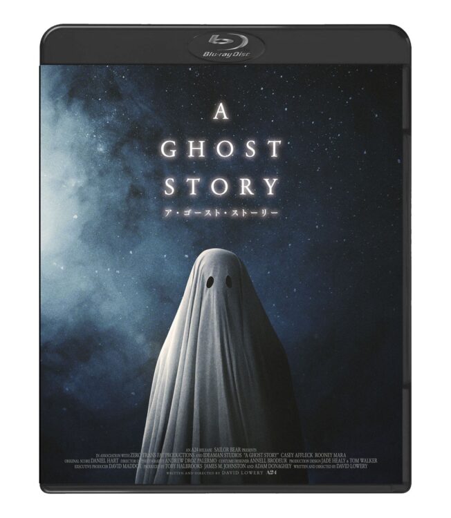 『A GHOST STORY / ア・ゴースト・ストーリー』Blu-ray　5280円 発売元：ハピネットファントム・スタジオ　販売元：ハピネット・メディアマーケティング（C）2017 Scared Sheetless, LLC. All Rights Reserved.