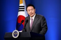 韓国経済の苦境 株安・ウォン安に歯止めかからず、バブル崩壊リスクも指摘