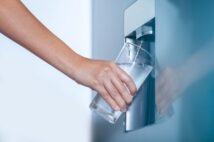 「10年で2倍」のウォーターサーバー市場 コロナ禍が後押し、災害対策にも