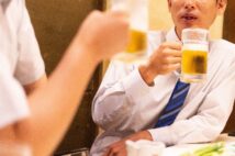 ムダに見えて役に立つ?「職場の飲み会」ばかりやっていた時代とその意義