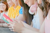 Z世代に「知らんけど」が流行中 関東の若者「エセ関西弁のつもりはない」