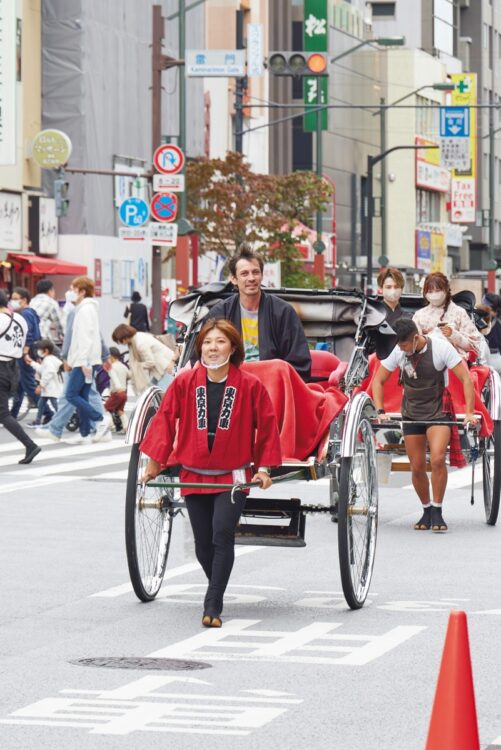 人力車で浅草を観光