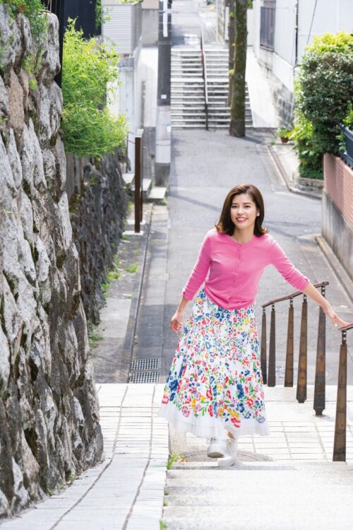 神田愛花と「スリバチ地形」歩き