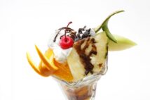 「来月もまた食べるぞ!」3000円前後の高級パフェを愛する「パフェ活シニア」たちの声