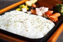 ステルス値上げはなぜ嫌われる?「値上げしてもいいから量を減らさないで」の声も