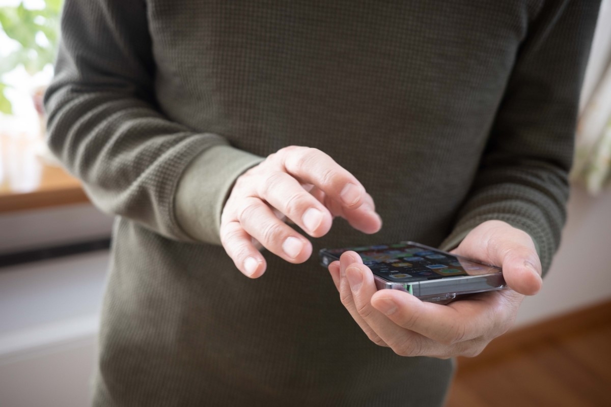 写真 脱ガラケーした中高年男性スマホユーザー 写真撮影やsnsでのトラブルが少なくない Newsポストセブン