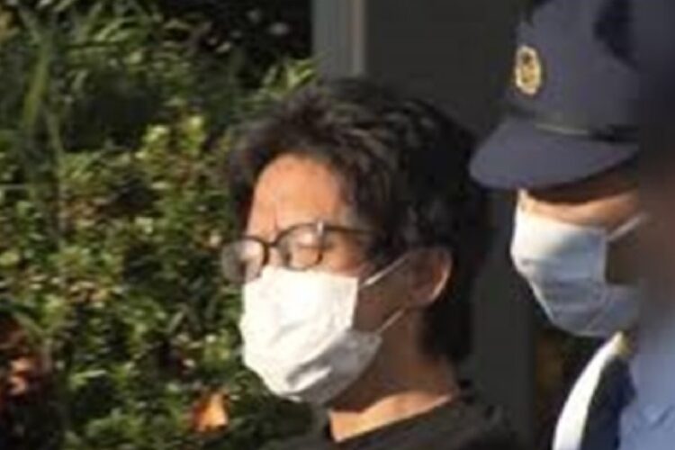 移送される宮嶋力容疑者