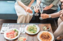 物価高が生んだ夫婦間の金銭感覚のズレ 「妻の女子会ランチ5000円」に夫の穏やかならぬ胸中