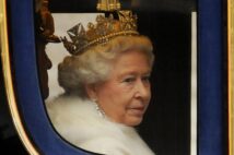 「どうして誰もわからなかったの?」英女王がリーマン危機直後に経済学者に向けた疑問とその回答