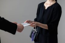 「通夜はやらない」「香典は辞退」 簡略化が進む「葬儀の今」と問われるその意義