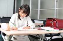 なぜ中学受験塾は「サピックス一強」なのか? 「地頭の良さ」を否定する受験メソッドの異質さ
