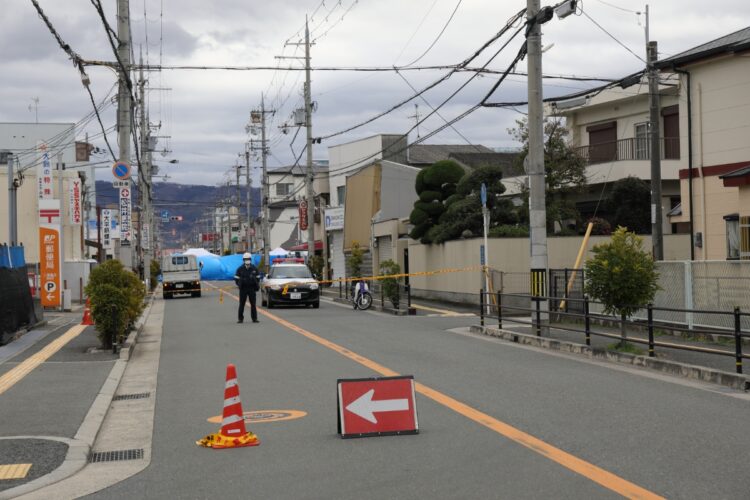 警察が目を光らせる（著者撮影）