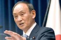 菅義偉・前首相の動向に注目が集まる（時事通信フォト）