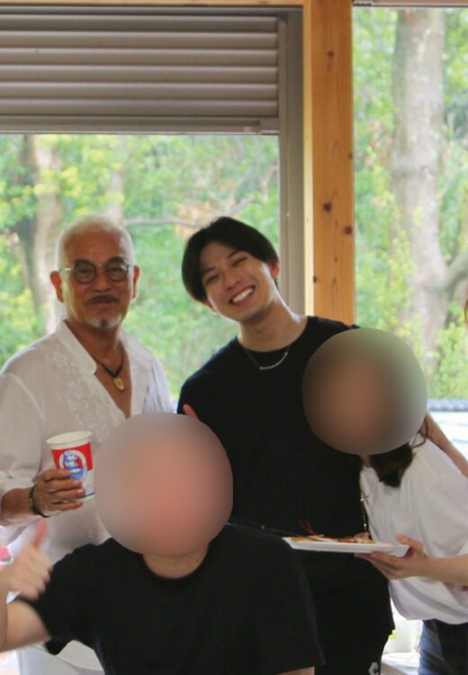 真剣佑と結婚相手の一般女性。千葉真一さんとの食事会で