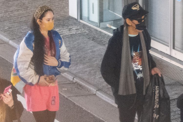 鮎川さんと陽子さん（2022年5月）