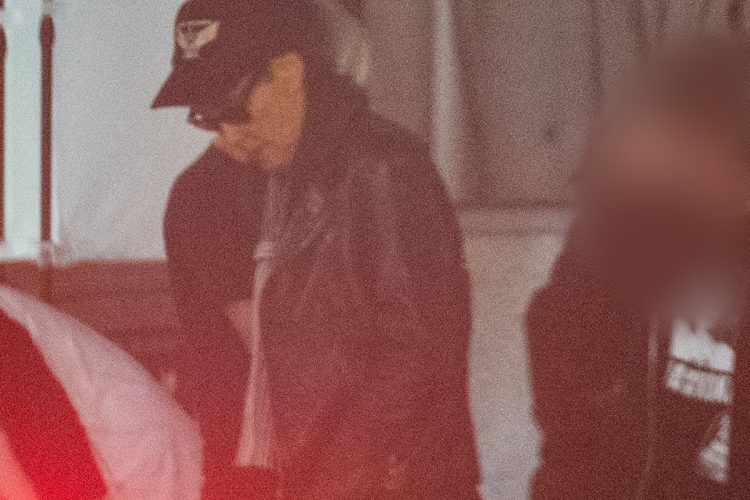 ライブ会場をあとにした鮎川さん（2022年5月撮影）