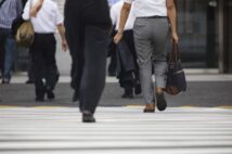 「職業と寿命」研究結果 海外では長生きの「管理職」が日本だと高リスクな理由