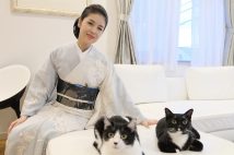 SNSや写真集で人気のマル（写真右・オス）とオレオ（写真左・メス）。写真はすべて藤が撮影した