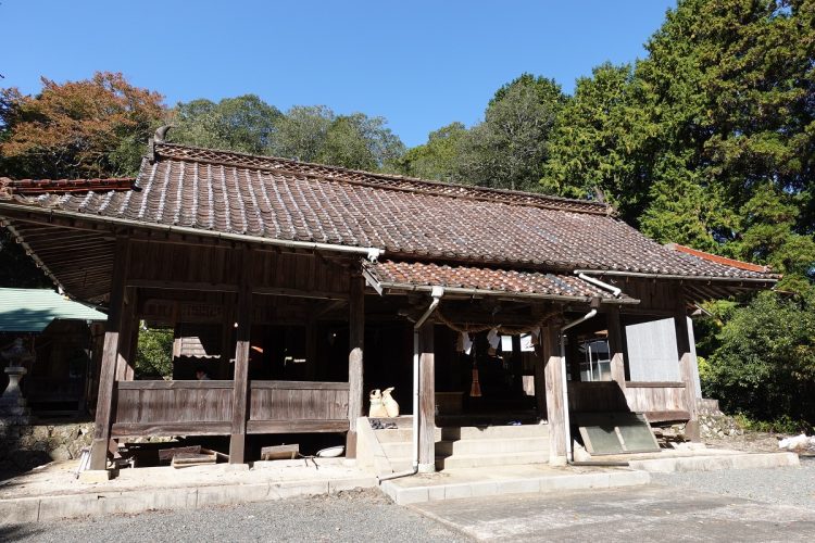 保見死刑囚の自宅は神社（写真）の前にある