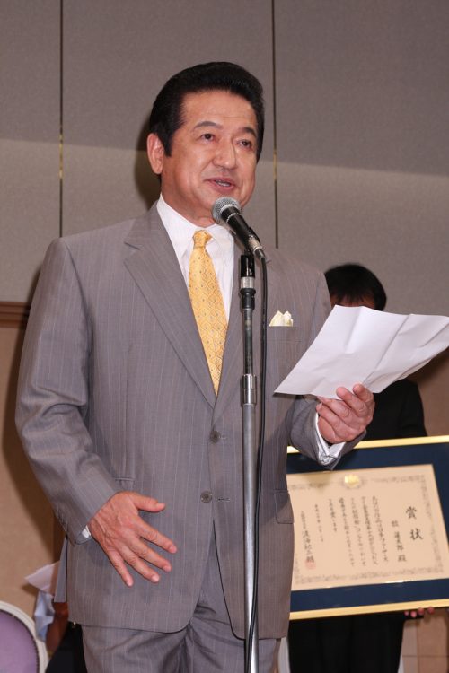 草野仁