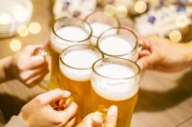 血圧が気になる人はビールの飲み方も注意（イメージ）