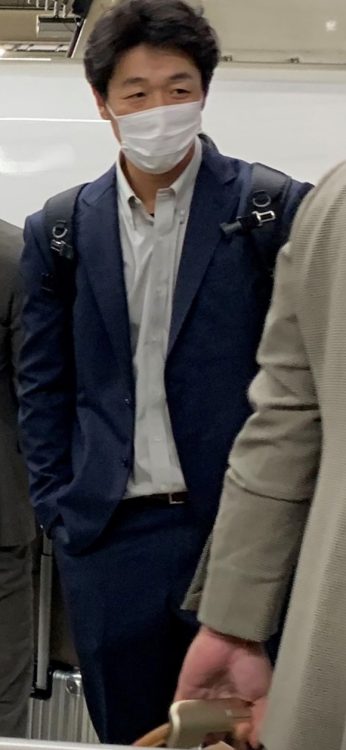 一部の選手たちは「ひかり」に乗るはずが、「こだま」に乗ってしまった（写真は阿部寿樹）