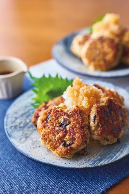 小さくまるめればおつまみにぴったり「豆腐ハンバーグ」