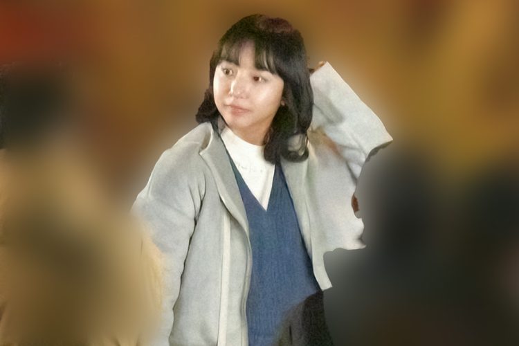 高校在学中、美容院のカットモデルの写真が「かわいすぎる」として、現在の所属事務所からスカウトされてデビュー