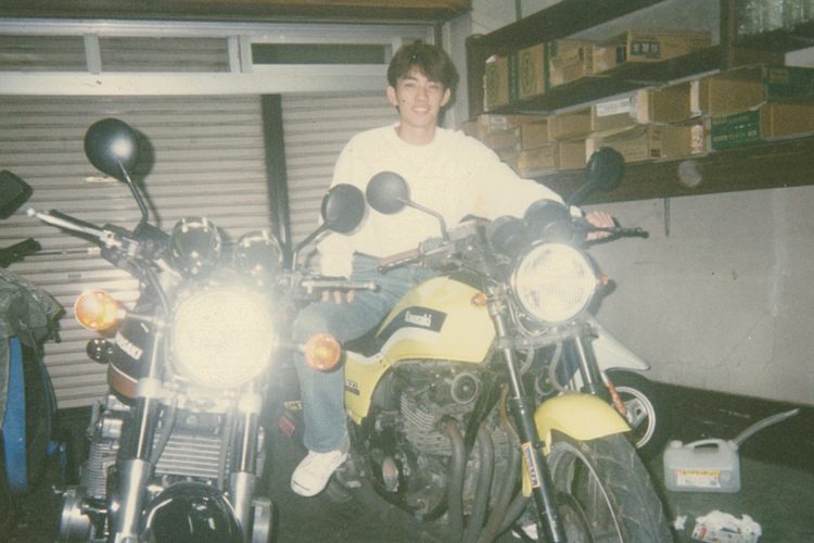 金子さんは高校を卒業してすぐにバイクの免許を取得。バイトで購入したバイクで九州をツーリングしていた