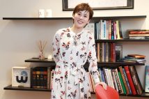 にしおかすみこ、認知症の80代母の要介護認定を受けるかどうかの葛藤 「何が一番幸せか、堂々巡りでわからなくなる」