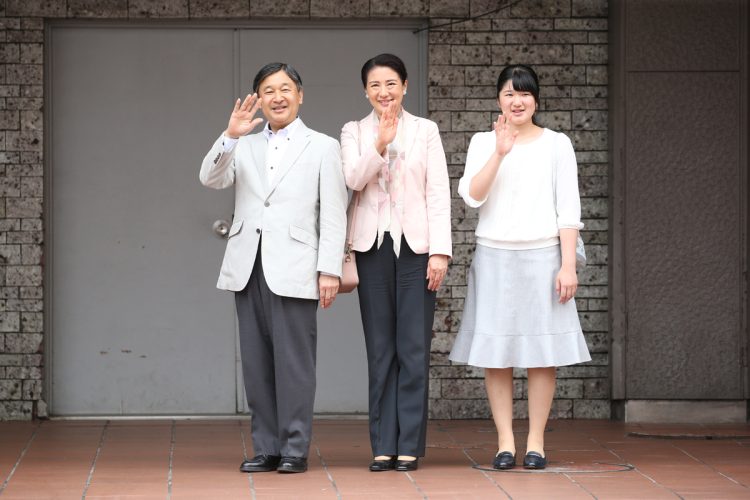 ご静養（写真／JMPA）