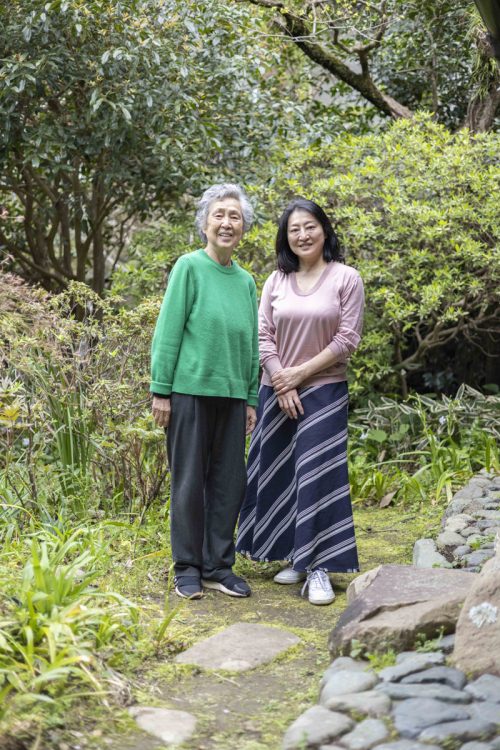 鎌倉ライフを発信している作家・甘糟りり子さんが鎌倉の逸品を紹介するフェアを開催中！　りり子さんが選んだ鎌倉にまつわる食・グッズ・本を紹介。会期／～5月7日（日）　場所／東京・代官山蔦屋書店1号館1階 ブックフロア