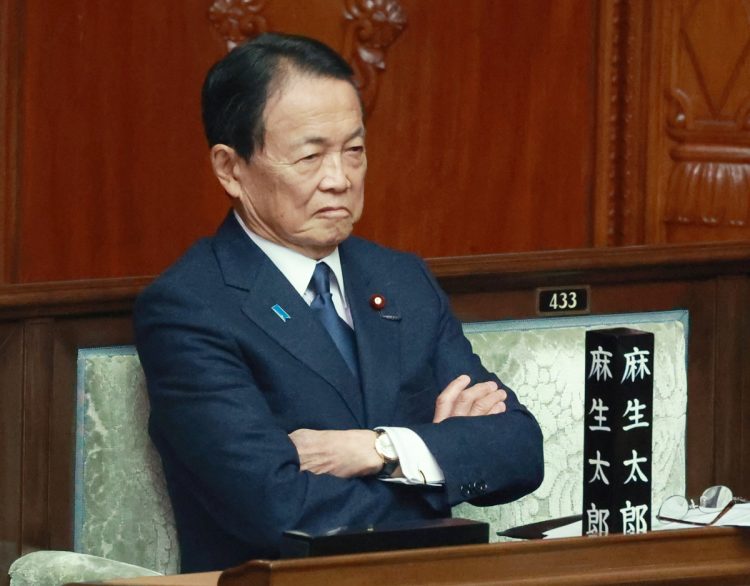 麻生太郎（時事通信フォト）