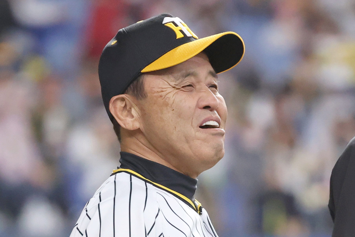 好調阪神の「岡田語録」に注目集まる 『おーん』『あれ』『ういういうい』オフレコなくスポーツ紙も遠慮なし｜NEWSポストセブン