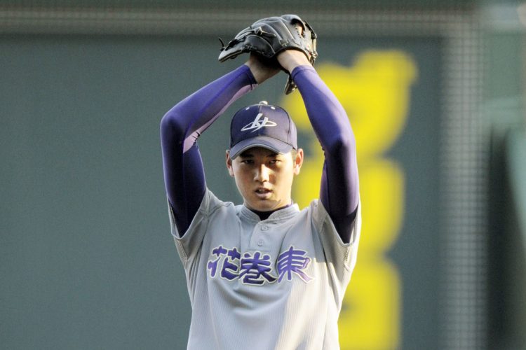 日本のプロ野球を経由せずメジャーに挑戦する意向を表明していた大谷翔平（写真／共同通信社）
