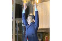 大泉洋の兄・大泉潤氏が函館市長選で当選　圧勝で証明した「洋ちゃん」人気、将来的には北海道知事もあるか