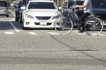 横断歩道は自転車OK?