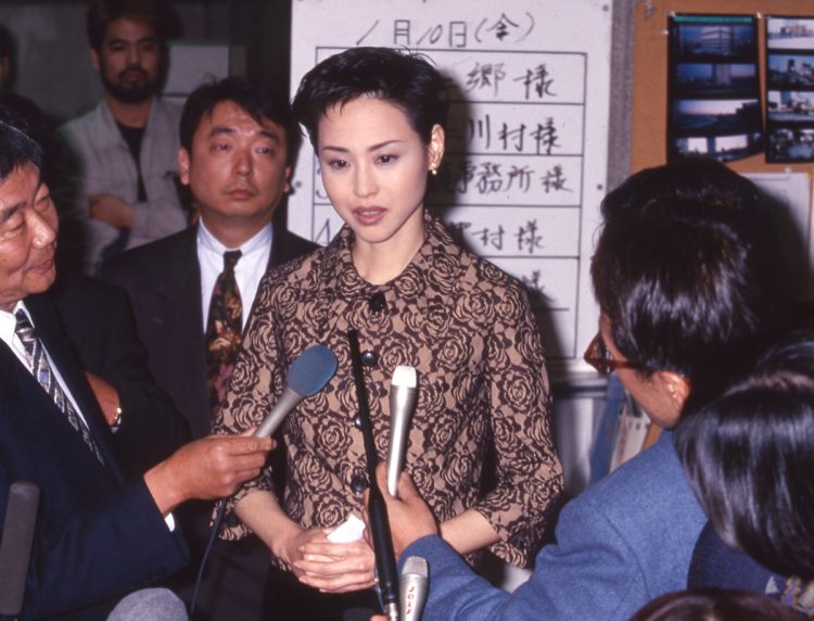 12年間の結婚生活に終止符を打った松田聖子と神田正輝。別々に記者会見を行った（1997年1月）