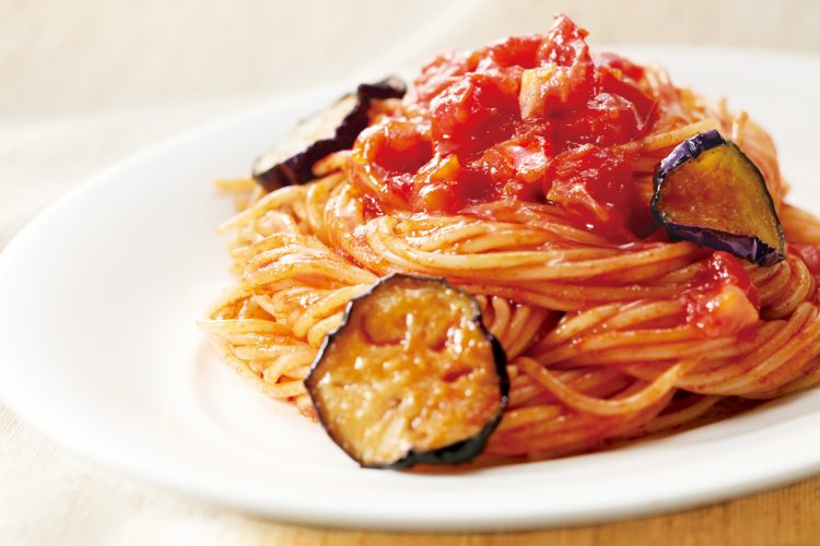 トマトソースのパスタもNGの食べ合わせ（写真／PIXTA）