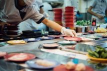 回転寿司店の元店員が明かす「ネタ再利用」の手口 変色したまぐろを揚げ物にする“悪魔のルール”