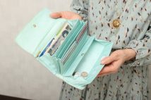 防災アドバイザーが使う「災害に備える財布」の中身 「入れておくべき必要最小限の小銭は630円」