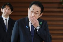 岸田首相「消費税は上げない」撤回もあるか　経団連会長「少子化対策の財源」提言が増税論議の地ならしに