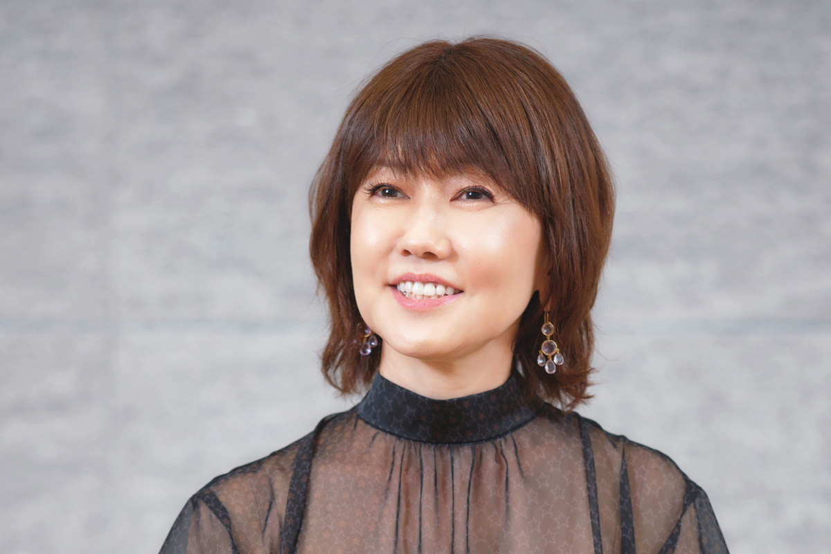 松本伊代 腰椎圧迫骨折から復帰の松本伊代が明かす現状とヒロミへの感謝「入院中に明太子パスタを作ってくれました」｜NEWSポストセブン