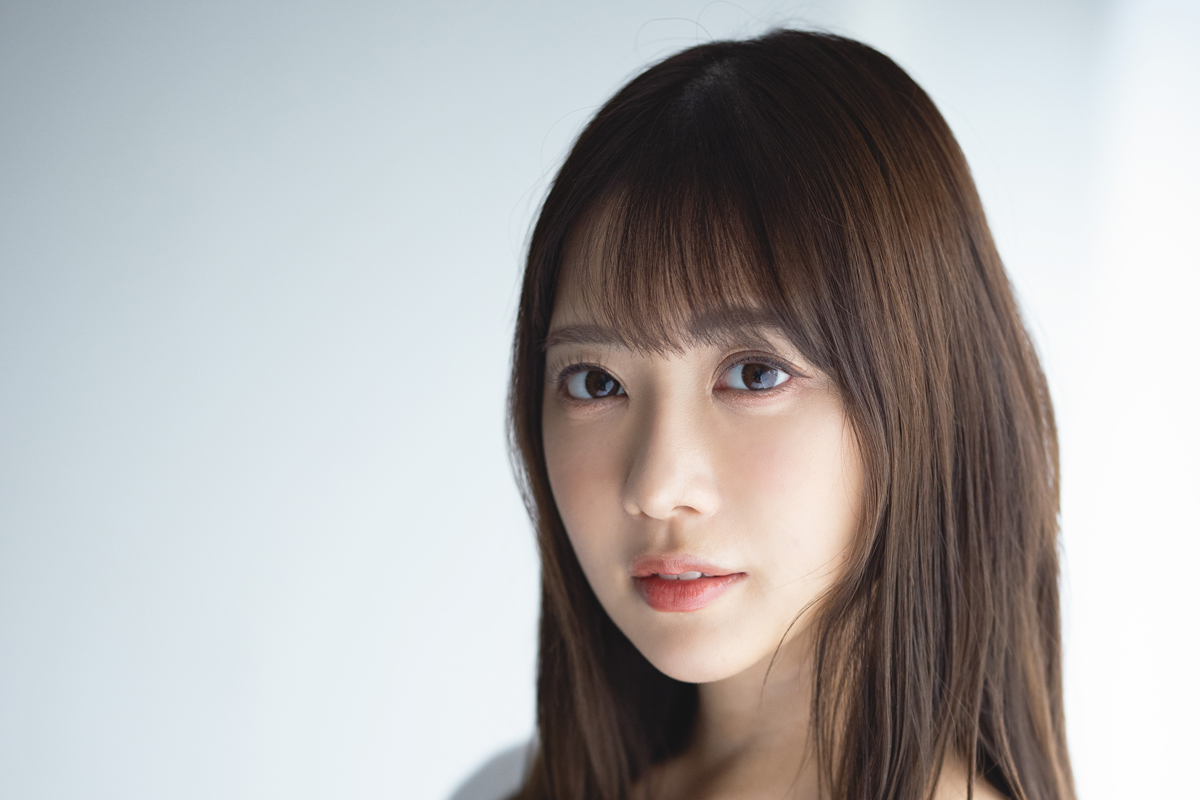 写真】「神」ボディの安齋ららが写真集発売 そのインパクトある