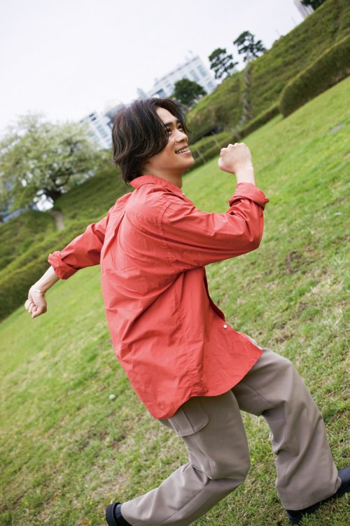 小野賢章