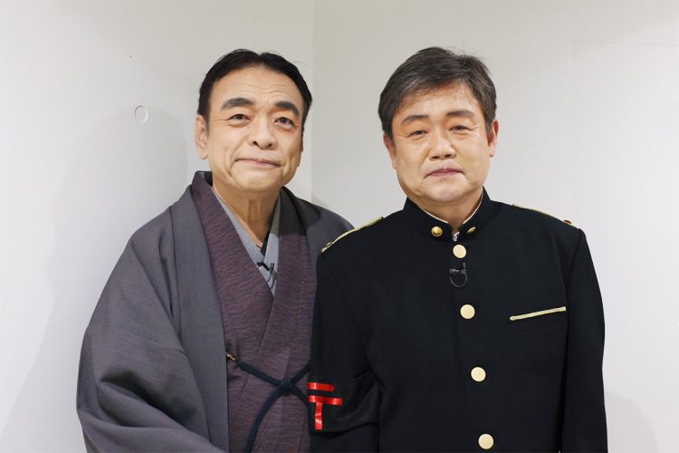 井沢元彦（左）と石川啄木の曾孫（右）