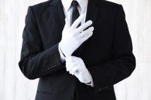 “万年警部”『相棒』杉下右京の年収は? 警察官「キャリアとノンキャリア」の出世と給料格差の仕組み