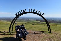 育休中の夫婦、0歳双子と北海道プチ移住! 手厚い子育て施策、自動運転バスなどデジタル活用も最先端。上士幌町の実力とは?