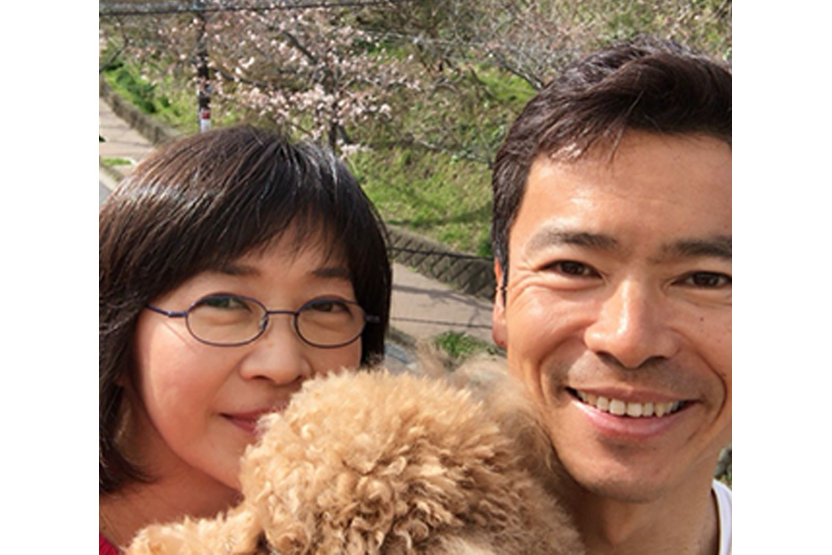 写真】《別居生活3年》田中美佐子“格差婚”から28年、湘南の自宅から姿