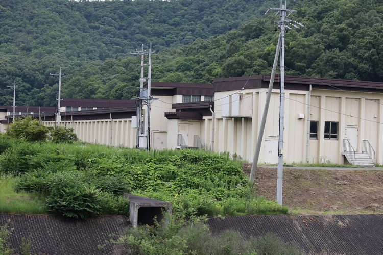 岐阜市にある陸上自衛隊「日野基本射撃場」（外観）